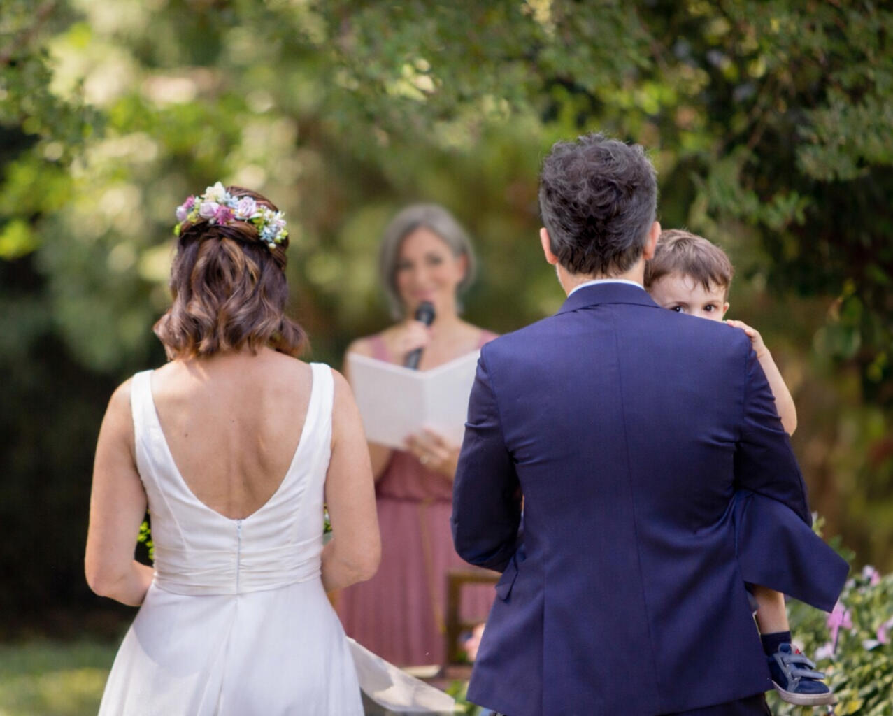 Federica Magnaguagno celebrante professionista durante un matrimonio simbolico in Veneto